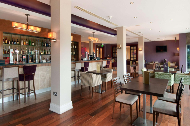 Food & Drinks 5, DoubleTree by Hilton Belfast Templepatrick, Antrim and Newtownabbey