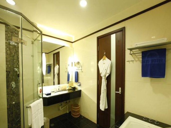 Bathroom 4, Changchun Zhuozhan Days Hotel, Changchun