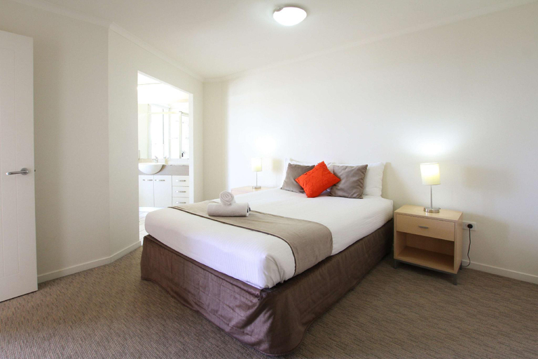 Bedroom 3, Caloundra Central Apartment Hotel, Caloundra - Caloundra N.