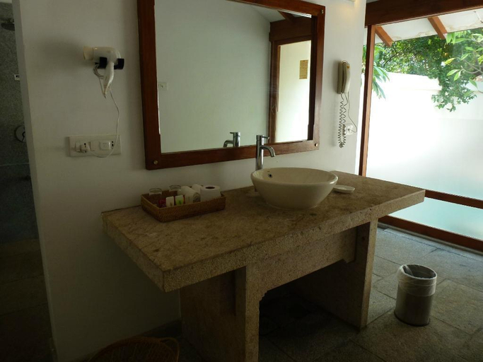 Bathroom 5, Heritage Madurai, Madurai