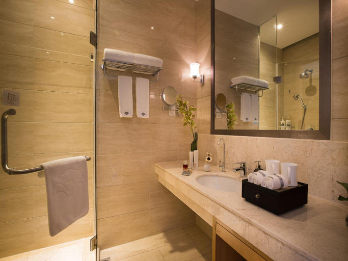Bathroom 3, Huachen International Hotel, Hangzhou
