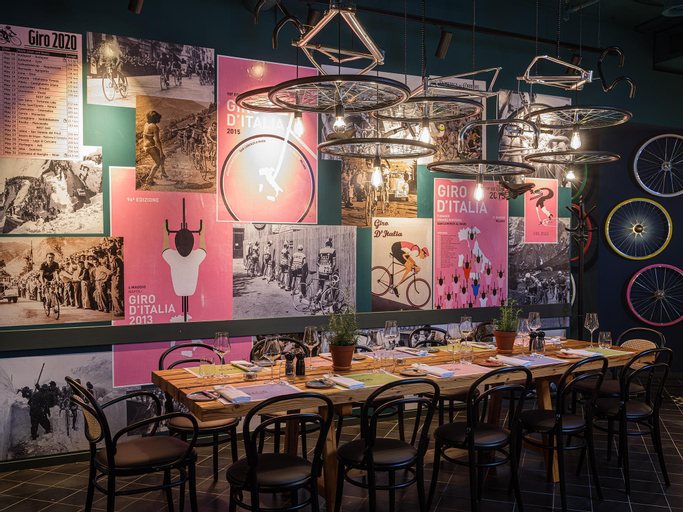 Food & Drinks 30