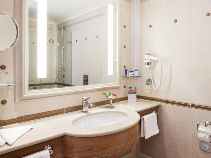 Bathroom 5, Travel Charme Kurhaus Binz, Vorpommern-Rügen
