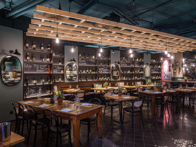 Food & Drinks 28