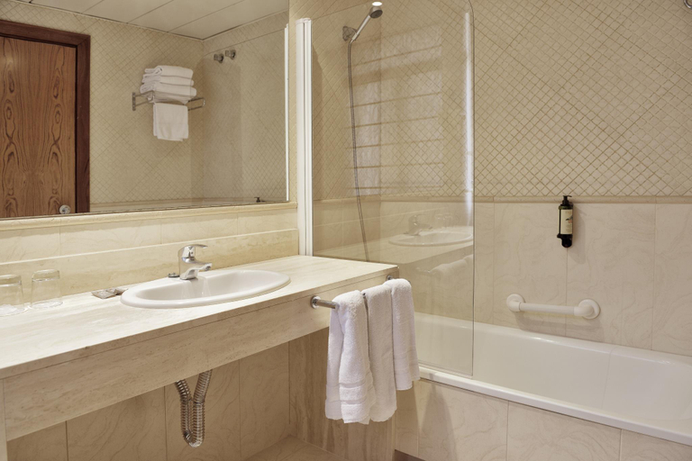 Bathroom 3, Hotel ITC Barcelona by Soho Boutique , Barcelona