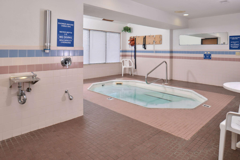 Bathroom 4, Americas Best Value Inn Birch Run, Saginaw