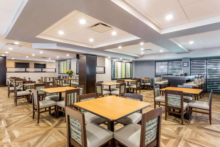 Food & Drinks 5, Wingate by Wyndham Convention Ctr Closest Universal Orlando, Orange