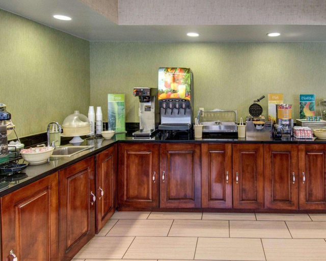 Food & Drinks 3, Quality Inn, Prince George's