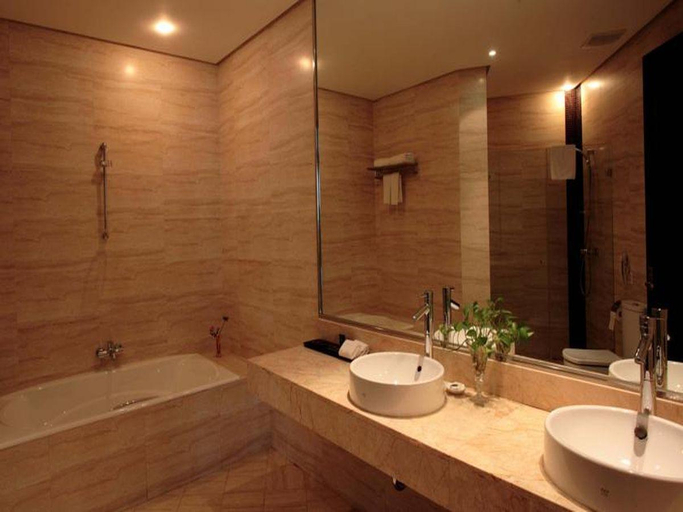 Bathroom, Hundred Centuries Hotel, Shanghai