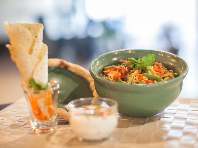 Food & Drinks 5, Club Mahindra Mac Boutique Hotel, Wattana