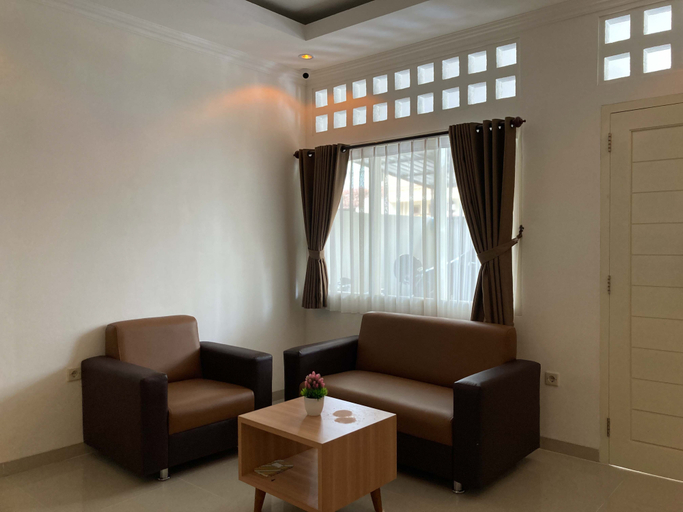 Public Area 2, Griya Daffarra near UGM Yogyakarta Mitra RedDoorz, Sleman