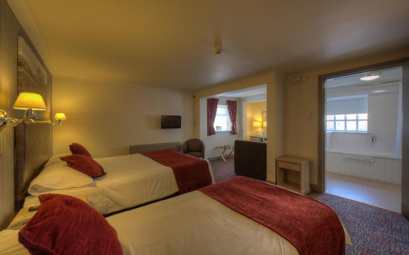 Bedroom 3, Ardencaple Hotel by Good Night Inns, Argyll and Bute