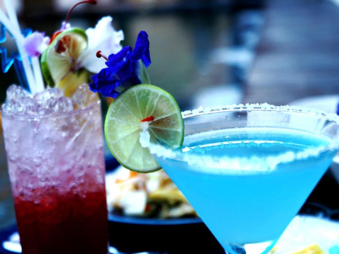 Food & Drinks 6