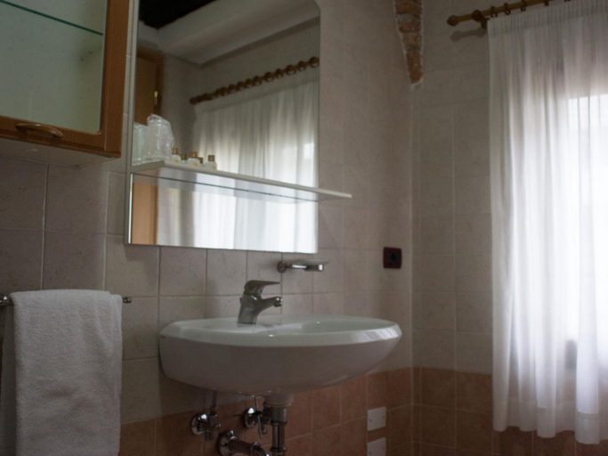 Bathroom 3, Casa Sant'Andrea Bed & Breakfast, Venezia