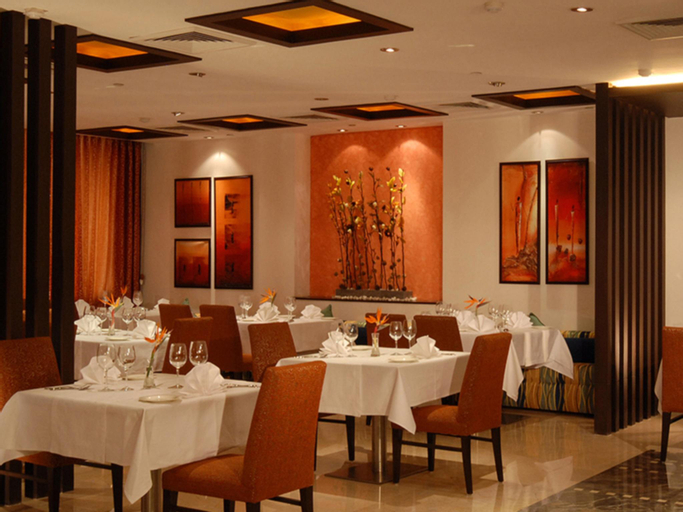 Food & Drinks 5, Fortune Select Global, Gurugram - Member ITC Hotels' Group, West