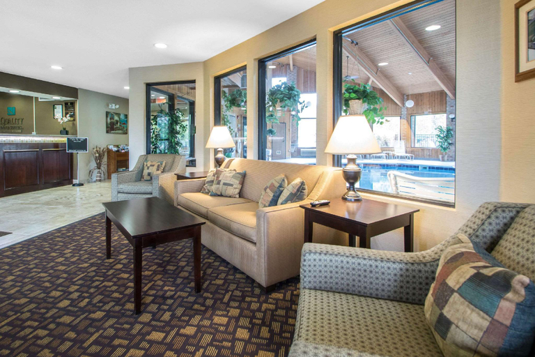 Public Area 3, Quality Inn & Suites Sun Prairie Madison East, Dane
