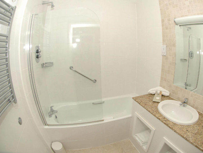 Bathroom, Manchester South Hotel, Sure Hotel Collection by BW, Manchester