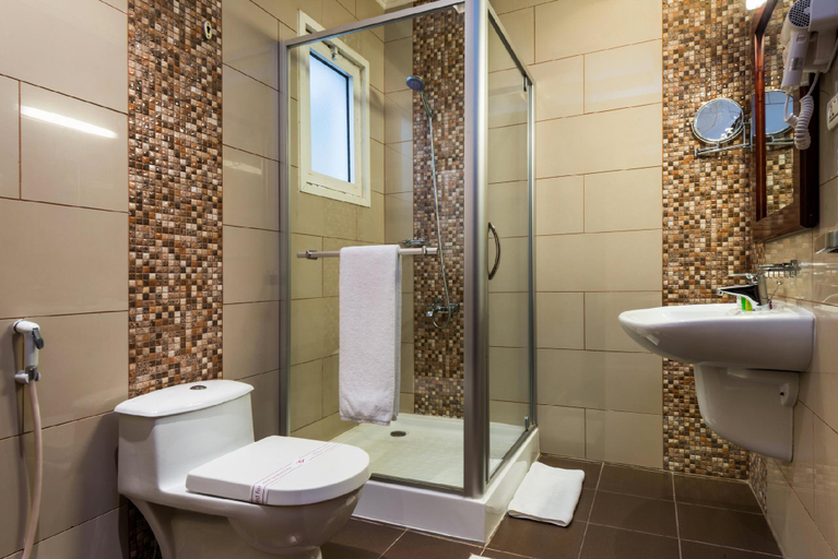 Bathroom 4, Boudl Al Shatea Apartment, Dammam
