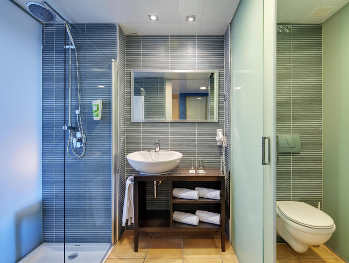 Bathroom 5, Occidental Cala Vinas, Baleares
