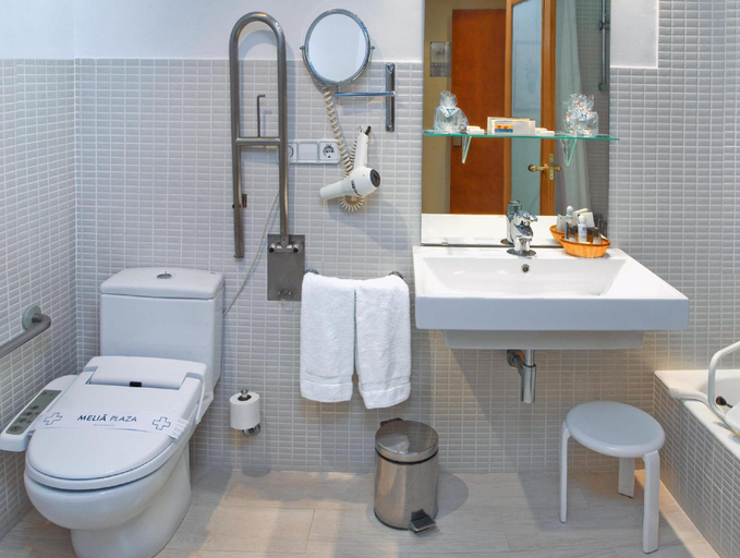 Bathroom 4, Meliá Plaza, Valencia