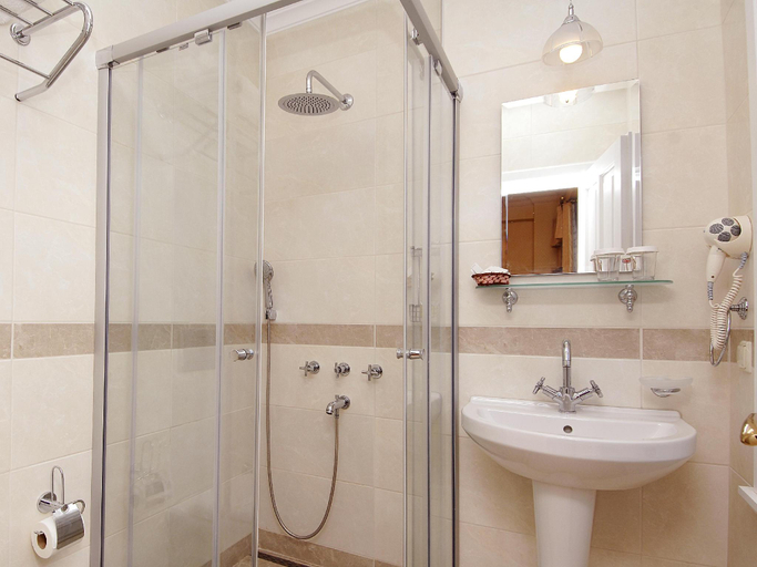 Bathroom 4, Darussaade Hotel, Fatih