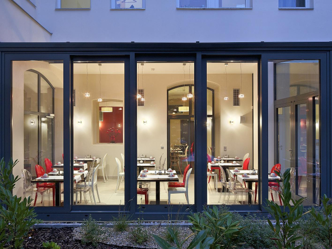 Public Area 3, Red and Blue Design Hotel Prague, Praha 6