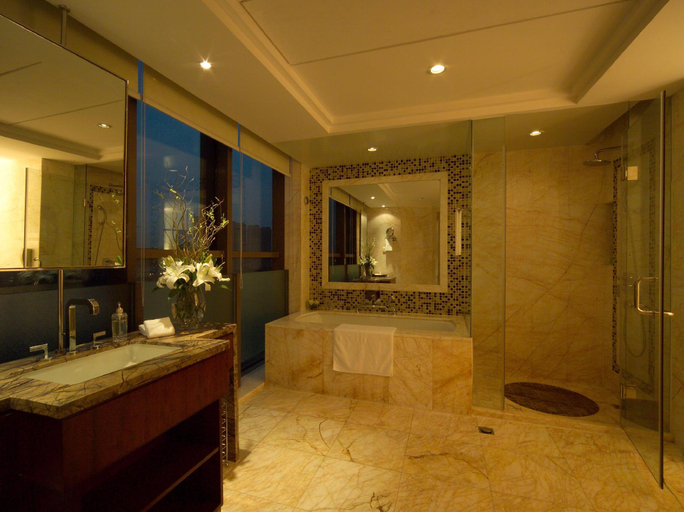 Bathroom, New Century Grand Hotel Shanghai Songjiang, Shanghai