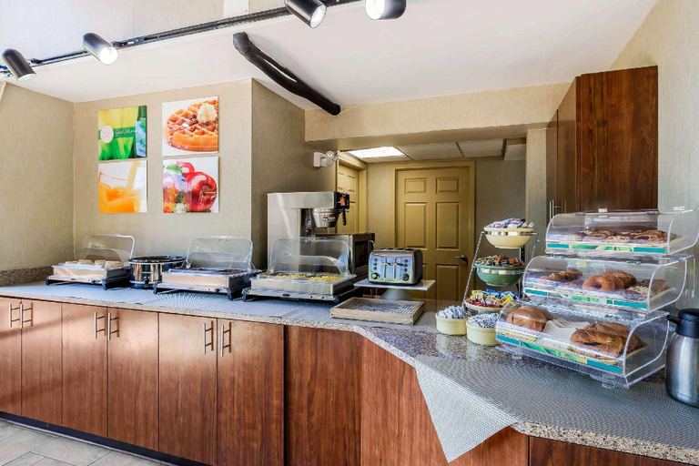 Food & Drinks 4, Quality Inn & Suites Sevierville - Pigeon Forge, Sevier
