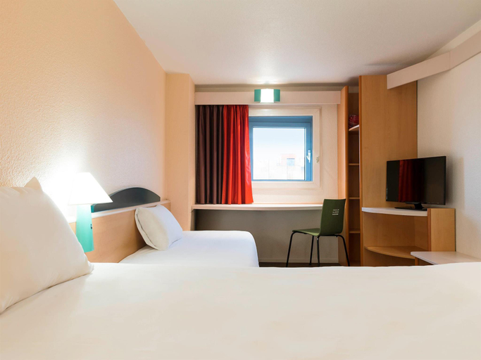Bedroom 3, Ibis Bordeaux Centre Meriadeck, Gironde