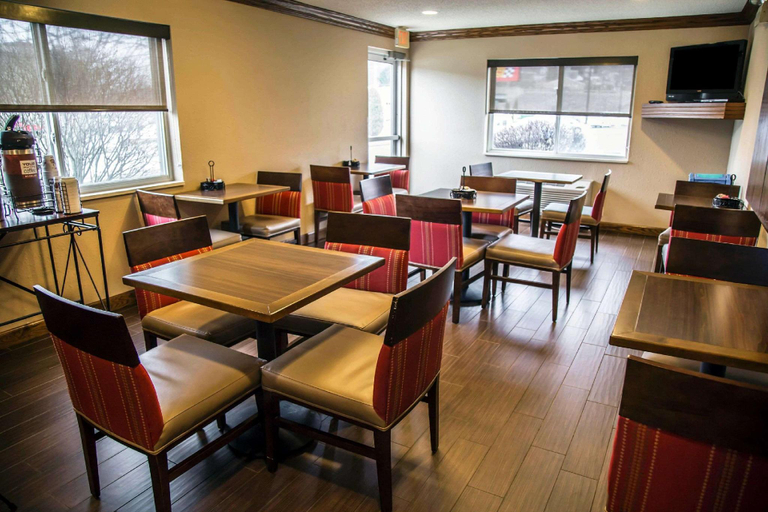 Public Area 2, Quality Inn & Suites Bradford, Mc Kean