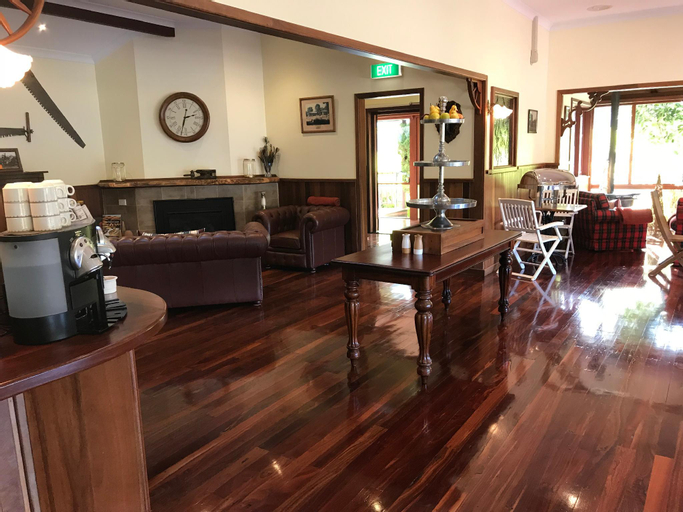 Public Area 2, Forest Lodge Resort, Manjimup