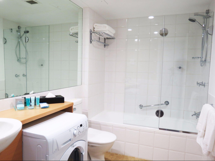 Bathroom 4, Nesuto Parramatta, Sydney