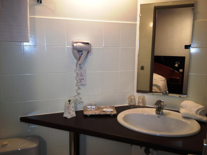 Bathroom 4, Hôtel du Baou, Alpes-Maritimes