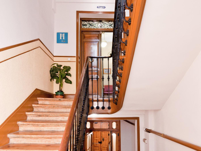 Others 3, Hostal Oporto, Madrid