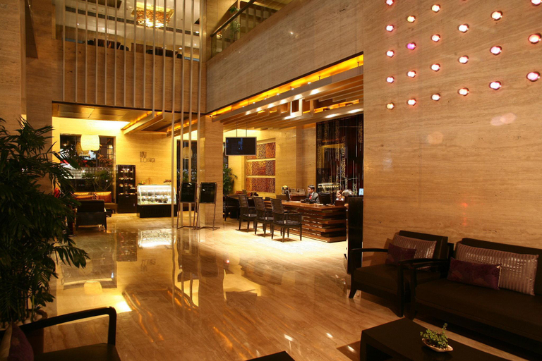 Public Area 4, Mosaic Original, Noida, Gautam Buddha Nagar