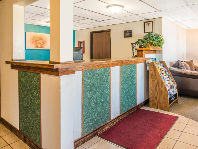 Others 3, Sunset Inn & Suites, Lancaster