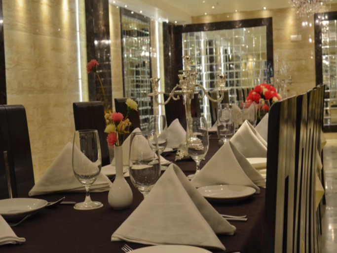 Food & Drinks 4, Hotel Emperor Palms at Karol Bagh, West