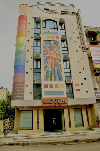 Exterior & Views, Hotel Madonna, West