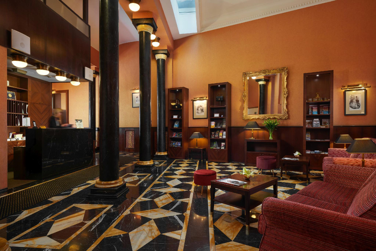 Others 4, Ventana Hotel, Praha 1