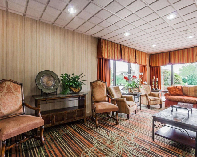 Public Area 2, Quality Inn Paris, Henry
