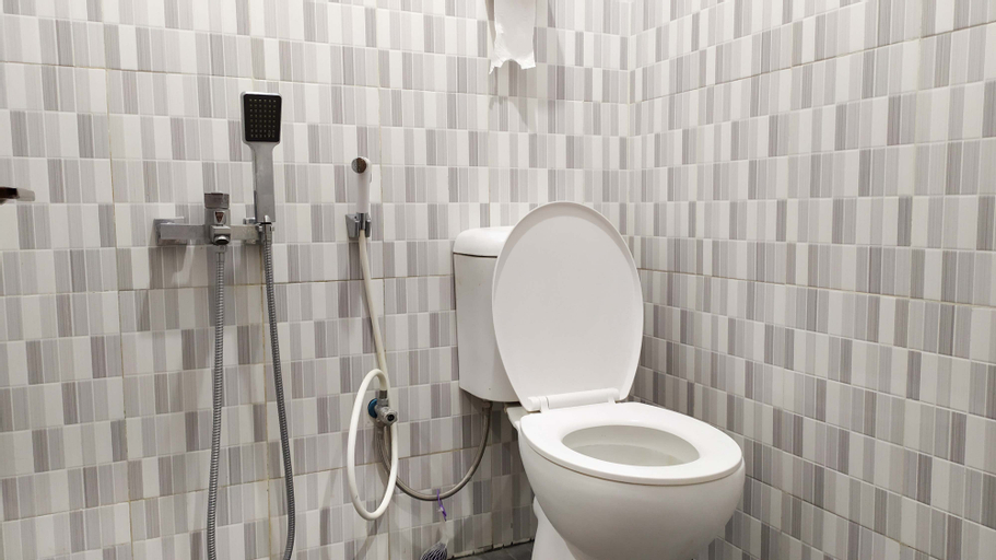 Bathroom 7