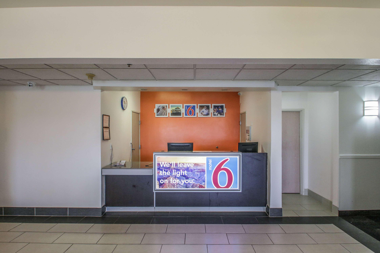 Public Area 2, Motel 6 Nephi, UT, Juab