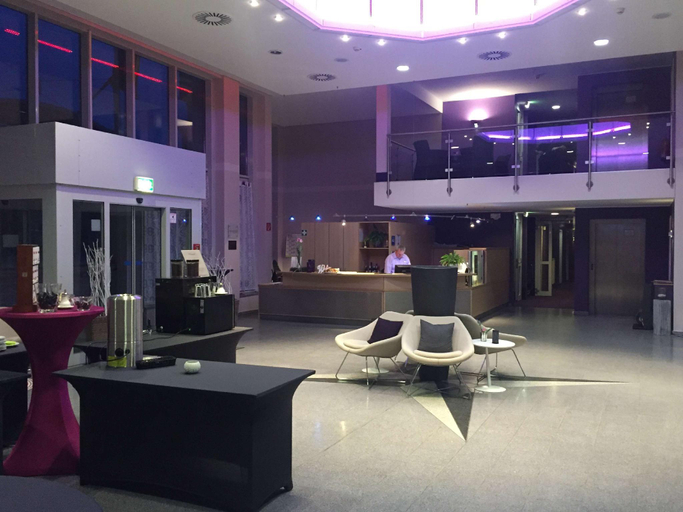 Public Area 2, elaya hotel wolfenbuettel, Trademark Collection by Wyndham, Wolfenbüttel