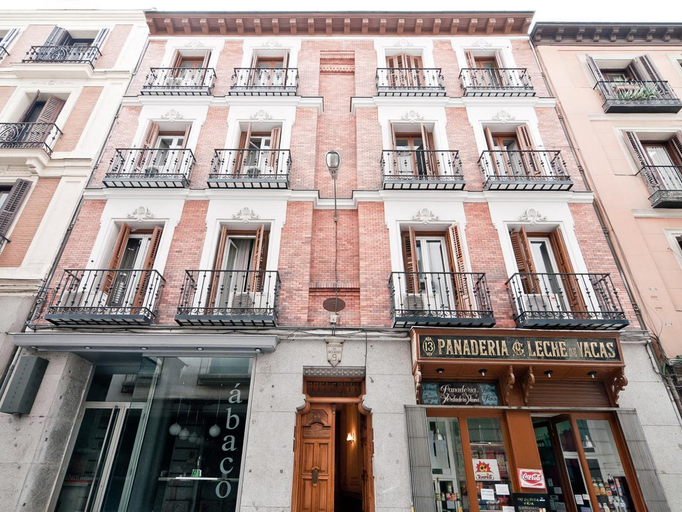 Others 4, Hostal Oporto, Madrid