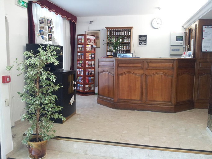 Public Area 2, Hotel Paris Nord, Paris