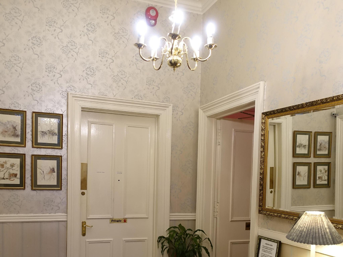 Bathroom 2, Ashgrove House, Edinburgh