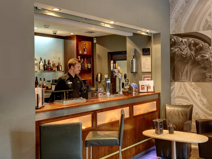 Food & Drinks 5, The Dean Court, York