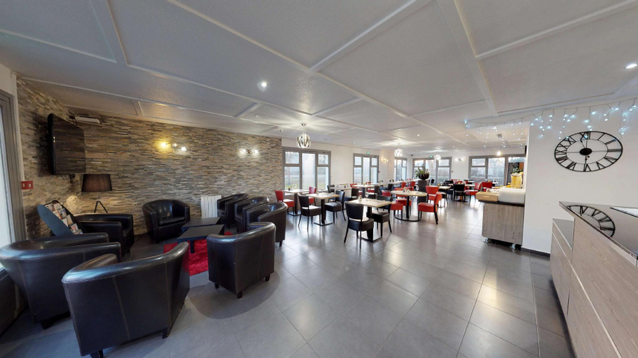 Public Area 3, Kyriad Fontenay Tresigny, Seine-et-Marne