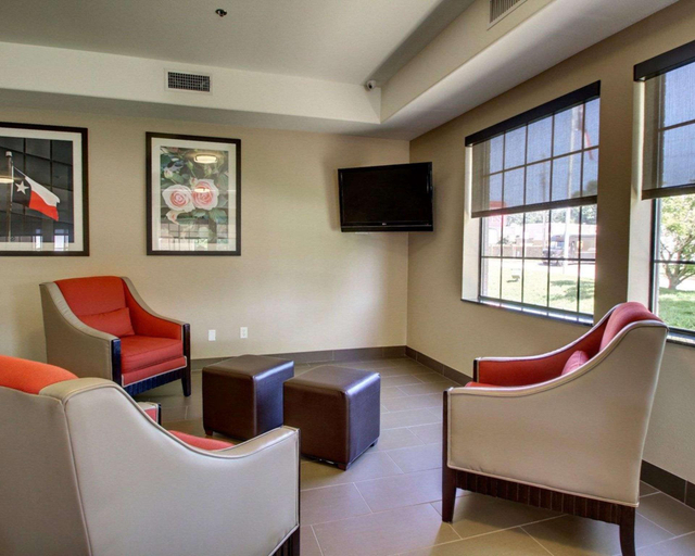 Public Area, Comfort Suites Tyler South, Smith