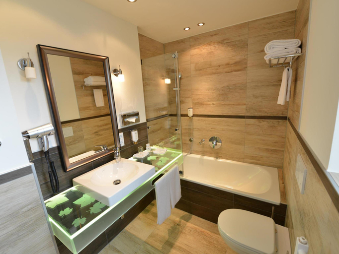 Bathroom 5, Best Western Plus Palatin Kongresshotel, Rhein-Neckar-Kreis